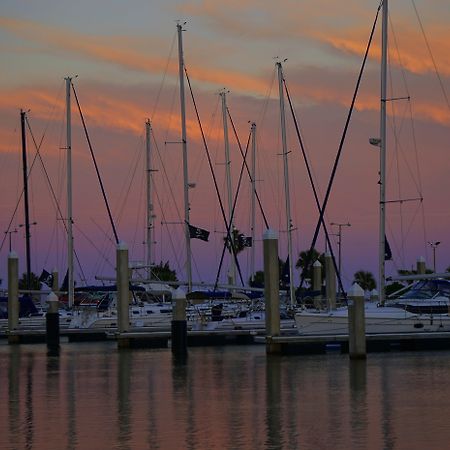 Holiday Inn Corpus Christi Downtown Marina By Ihg Bagian luar foto